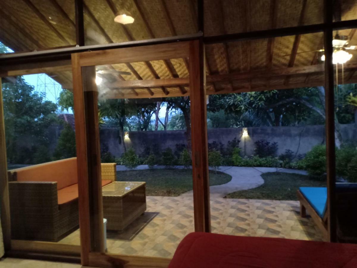 Bed and Breakfast Menjangan View Banyuwedang Exterior foto
